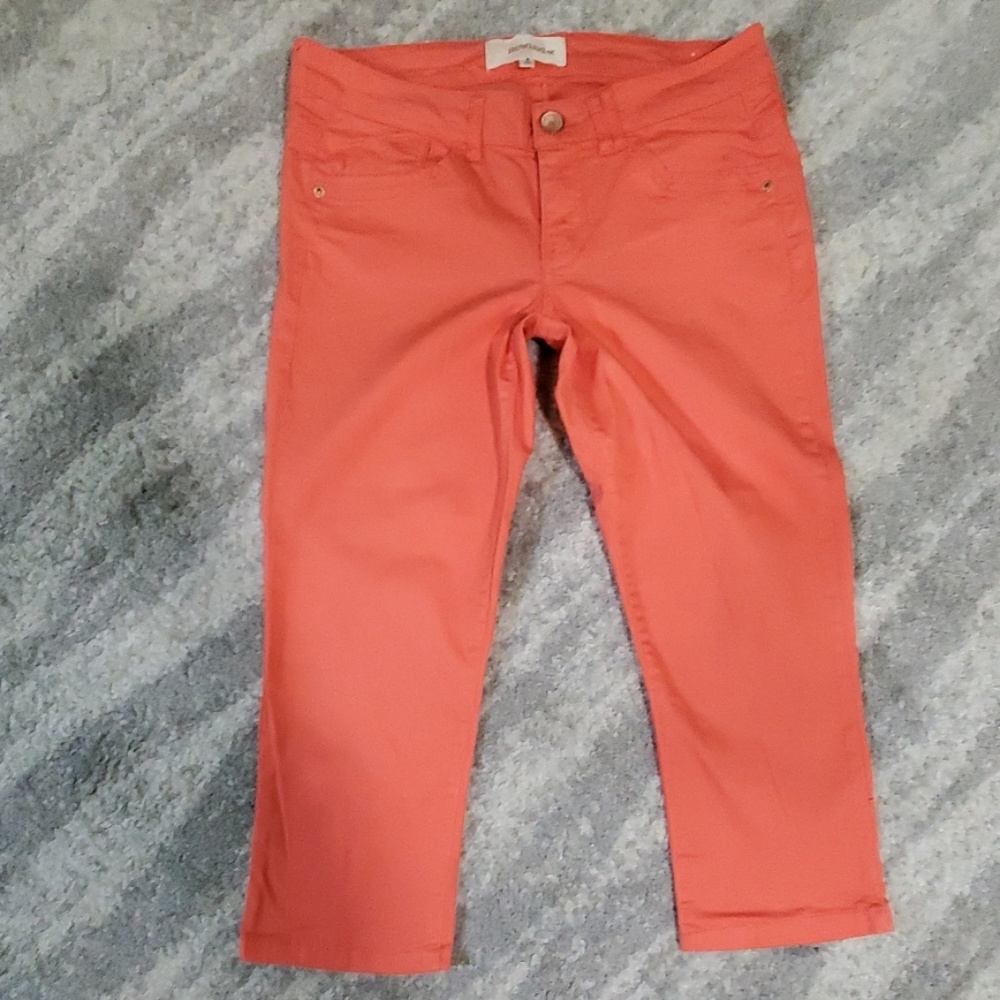 Peach capris 🌞🍑